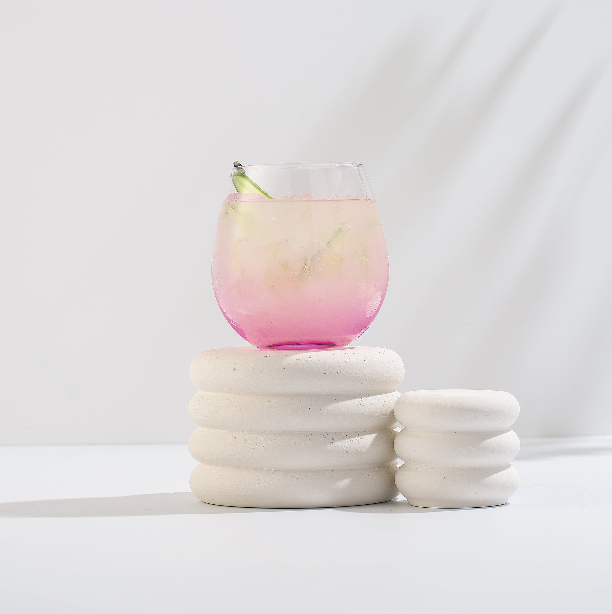JoyJolt Hue Colored Stemless Wine Glass Set - Large 15 oz Glass Stemless Wine Glasses Set of 6