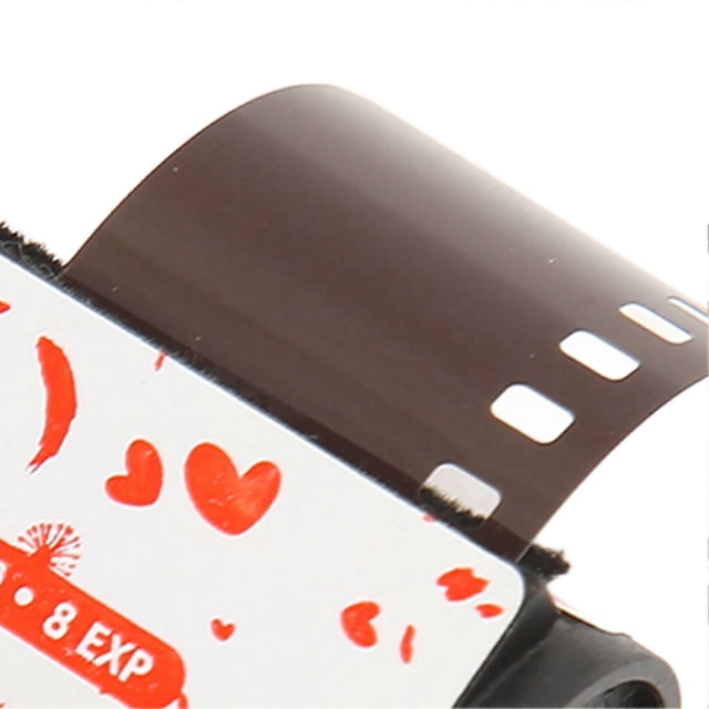 35mm Color Print Film Vintage 8 Exposures 200 Degree Light Sensitivity High Resolution Color Negative Film for 135 Camera