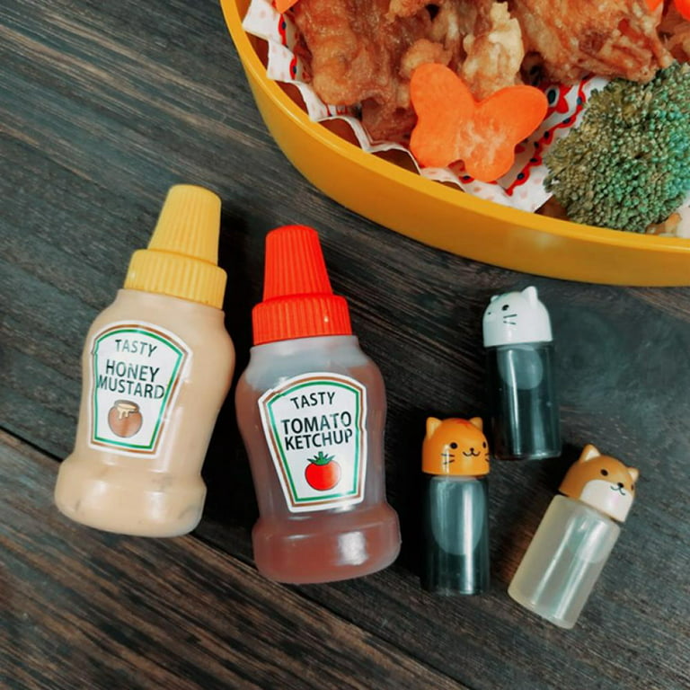 Slopehill 6 Pieces Mini Ketchup Bottles, 25ml Refillable Salad Dressing Tomato Ketchup Mayo Syrup Squeeze Containers Bottle, Plastic Portable