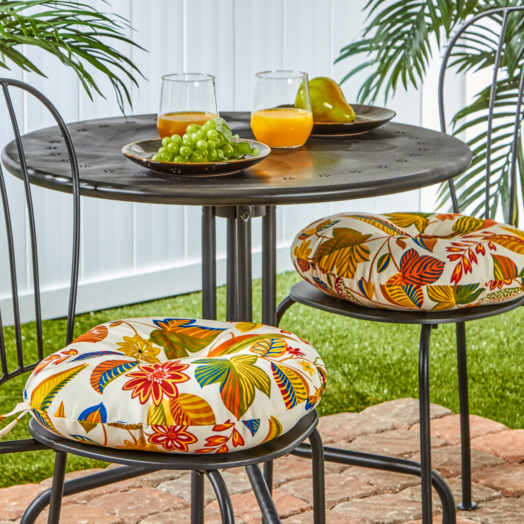 Greendale Home Fashions Esprit Floral 15 in. Round Outdoor Reversible Bistro Seat Cushion (Set of 2) - image 3 of 6