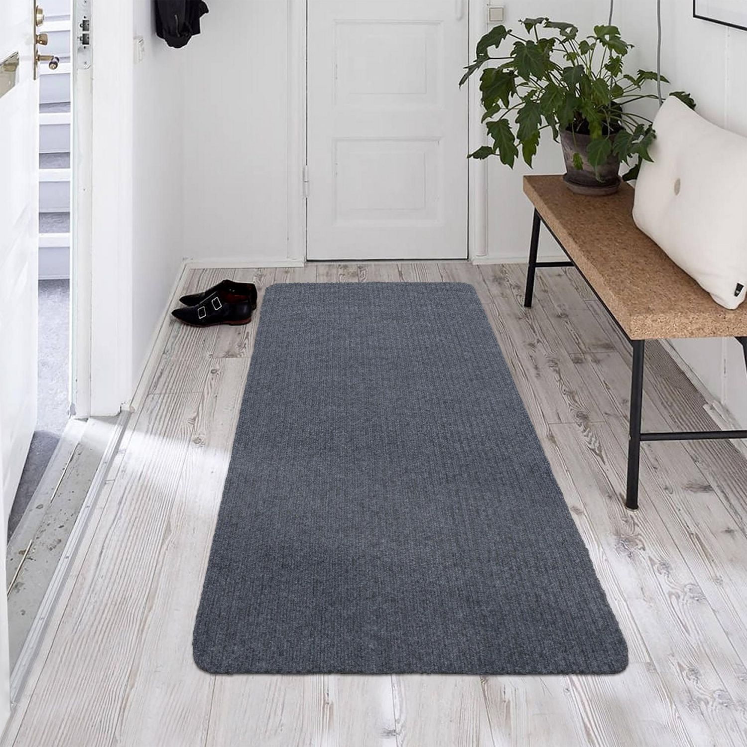 Tapis utilitaire et nervuré pour le escaliers de la collection Lifesaver