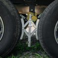 thumbnail image 4 of Tope de rueda Camco Eaz-Lift de 10" con llave y candado - Metal, 4 of 5