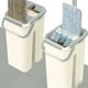 thumbnail image 2 of Trapeador Plano con Cubo Exprimidor, Manos , con Escurridor, con Almohadillas de Microfibra para Pisos Laminados de Madera Húmedos y Secos., 2 of 5