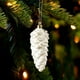thumbnail image 5 of Adornos navideños feimajia, decoración navideña, blancos, dorados, estrella, piña, árbol de Navidad, colgante, bola navideña, decoración colgante, 5 of 6