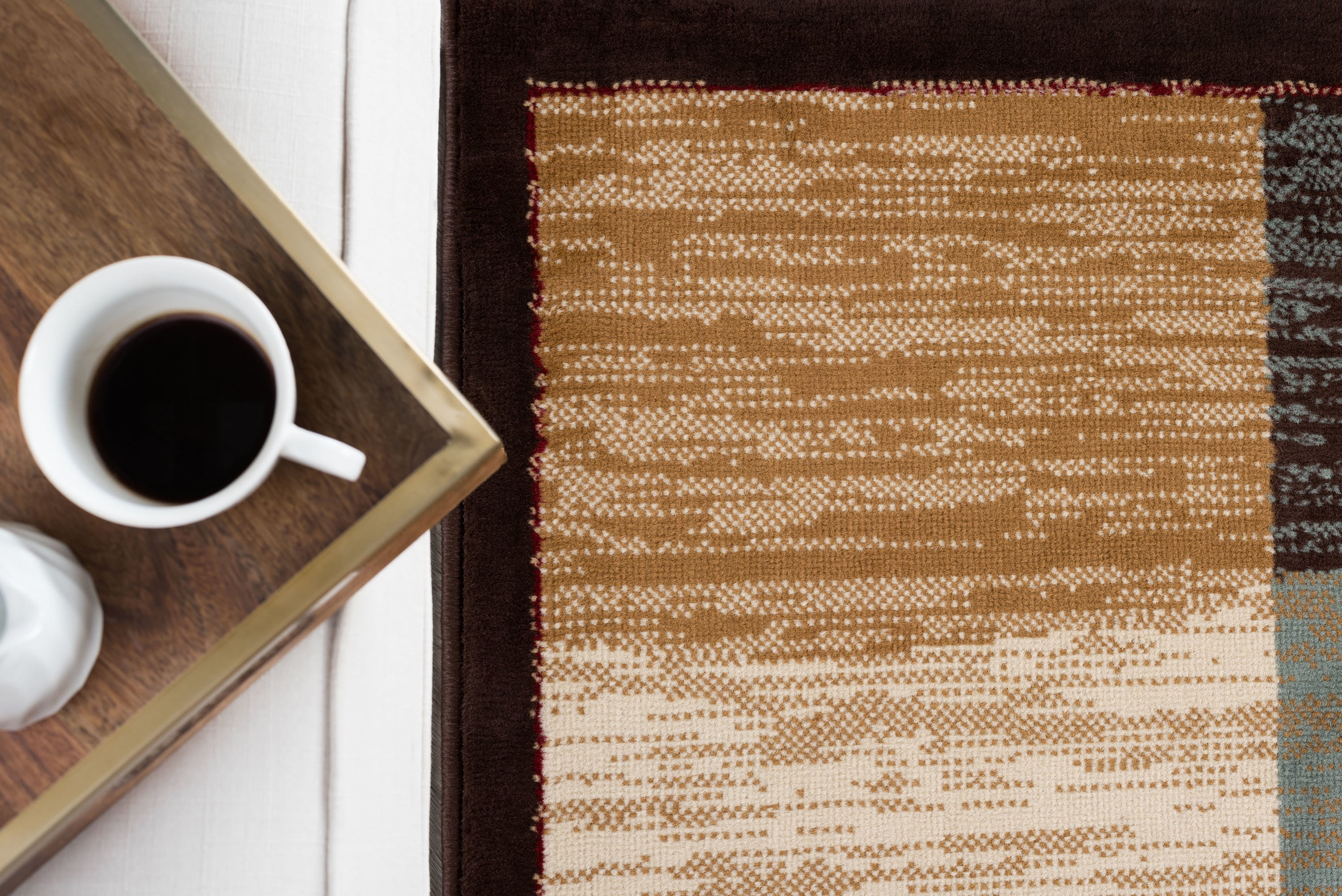 Elegance Contemporary 5' x 7' Multi-Color Polypropylene Indoor Area Rug