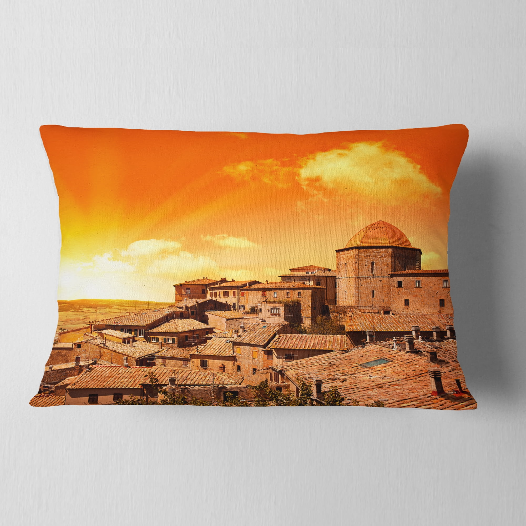Designart Wonderful Italy Tuscany Hill at Dawn - Throw Pillow - 12x20