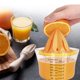thumbnail image 4 of Ounissouiy Exprimidor de frutas de plástico 5 en 1, reutilizable, lavable, 400ml, bandeja de hielo de silicona, exprimidor, herramienta de almacenamiento Cocina y Comedor Ounissouiy HA060943-00B, 4 of 6