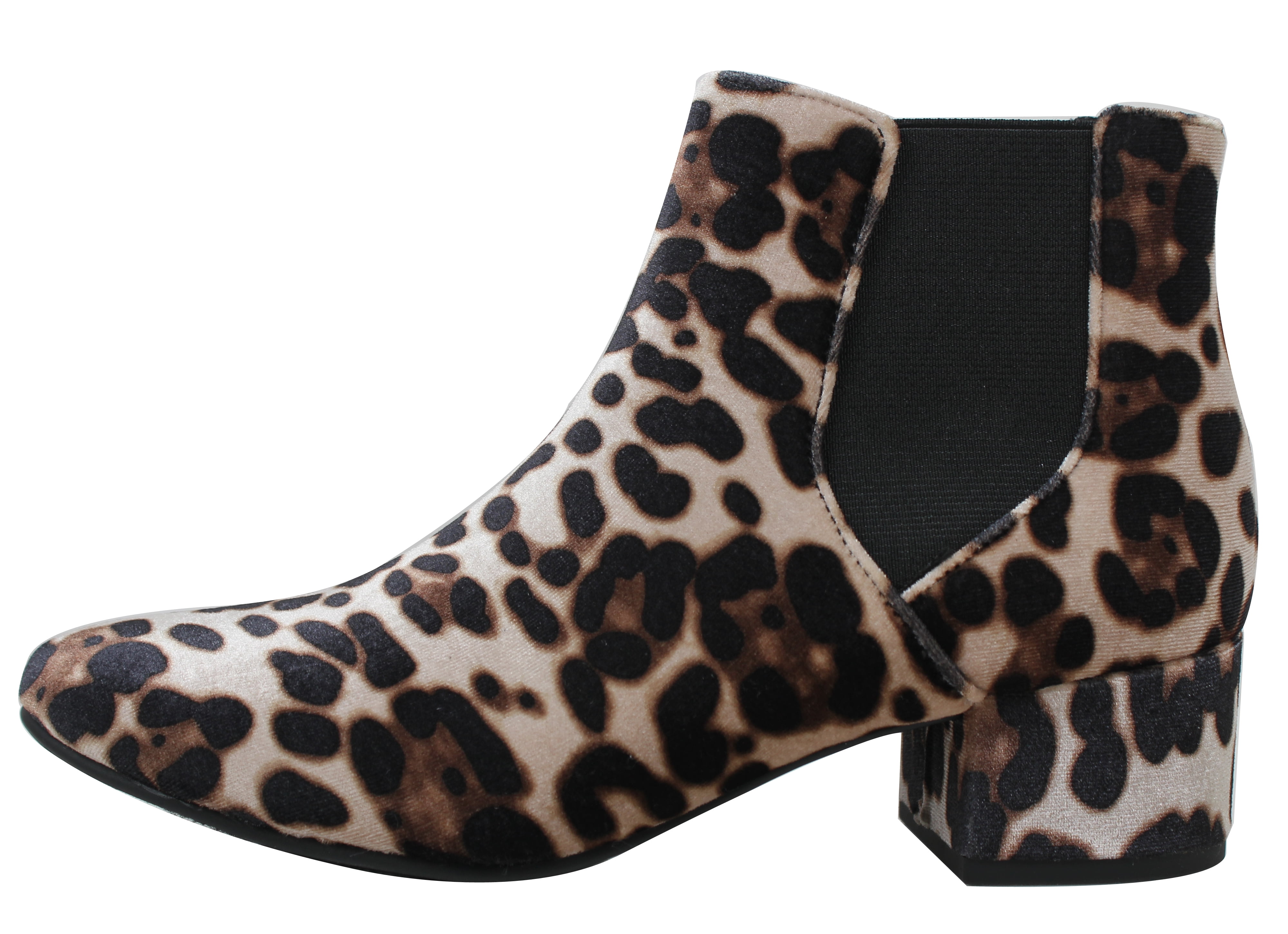 city classified leopard wedges