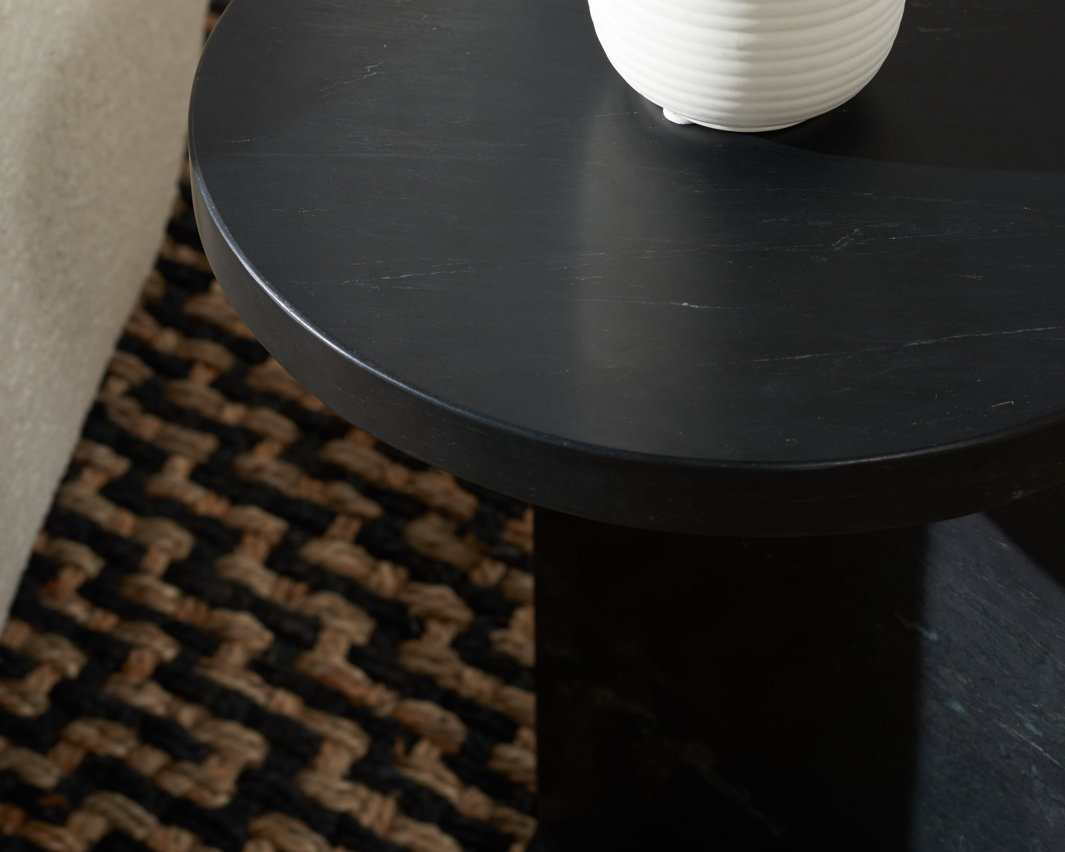 Safavieh Couture Melinda Marble Round C End Table, Black