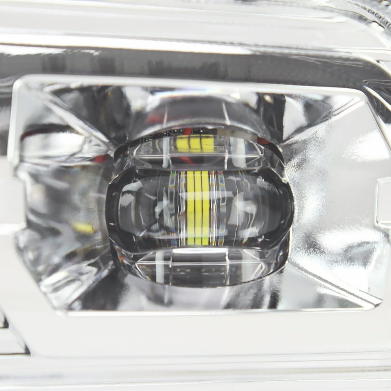 Spec-D Tuning LED Fog Lamp Clear Lens with Universal Wiring and Switch  Compatible with Chevrolet Silverado 1500 2019-2022, 20-22 2500HD/3500HD