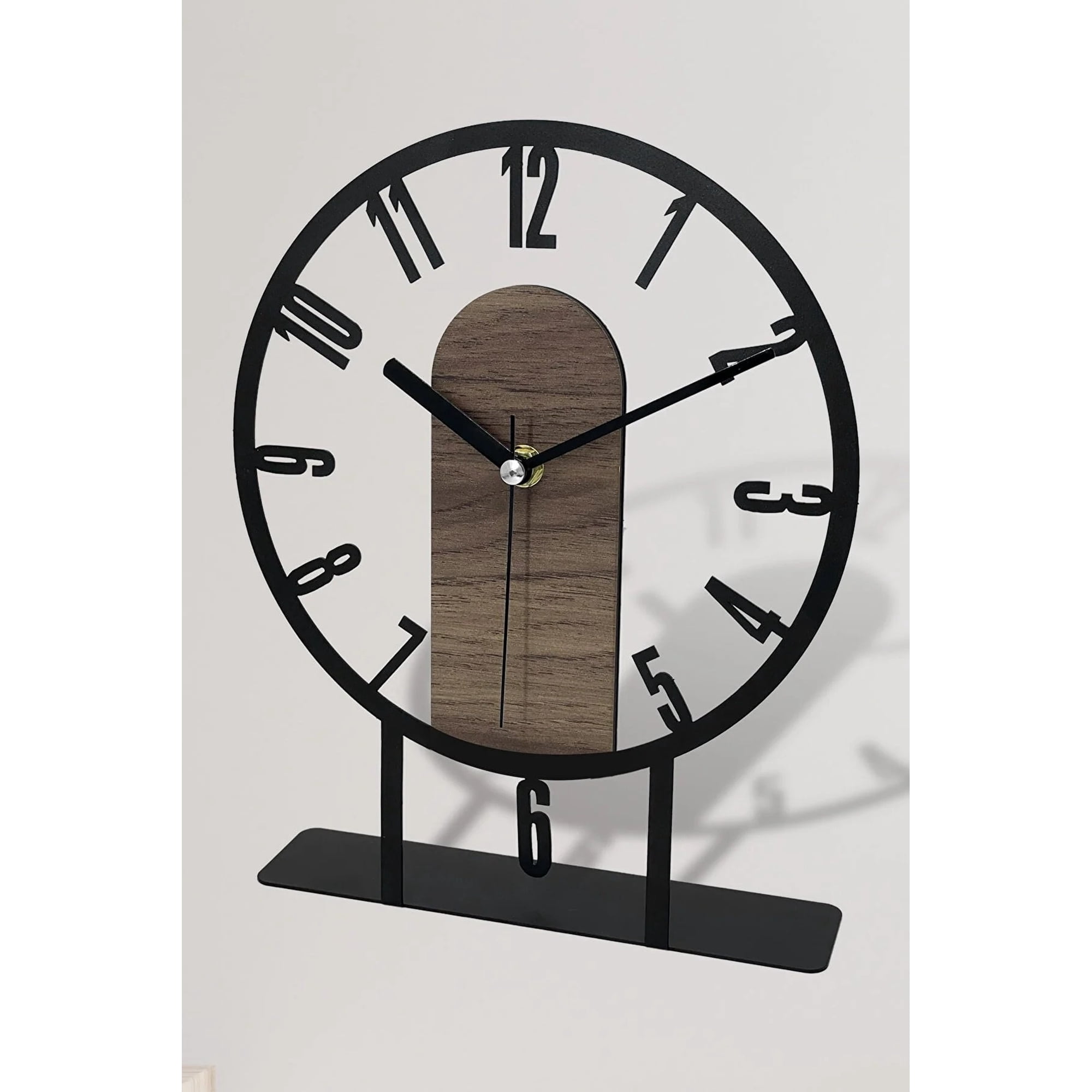Metal Pendulum Desk Clock Decoration Modern Desktop Clock Home Office Study Room Gold/Black Silent Flowing Mechanism