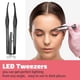 thumbnail image 2 of Pinzas rojas con luz LED, pinzas depilatorias iluminadas, pinzas de maquillaje con luz, pinzas de precisión para cejas en acero inoxidable, 2 of 4