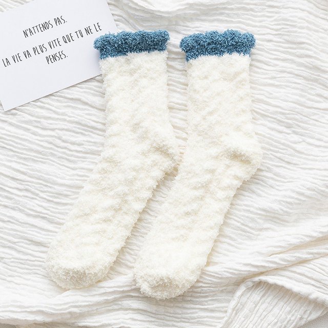 Calcetines de terciopelo coral para mujer, otoño e invierno, calcetines de terciopelo grueso con torsión media, calcetines de felpa para dormir para adultos en casa