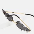 thumbnail image 2 of HAHDAXIA Lunettes de Soleil Polygone Flamme pour Femmes Sans Monture Fête Colorées Punk Lunettes Cosplay Lunettes Hommes, 2 of 7