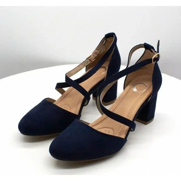 Journee Collection Women's Foster Pumps 
