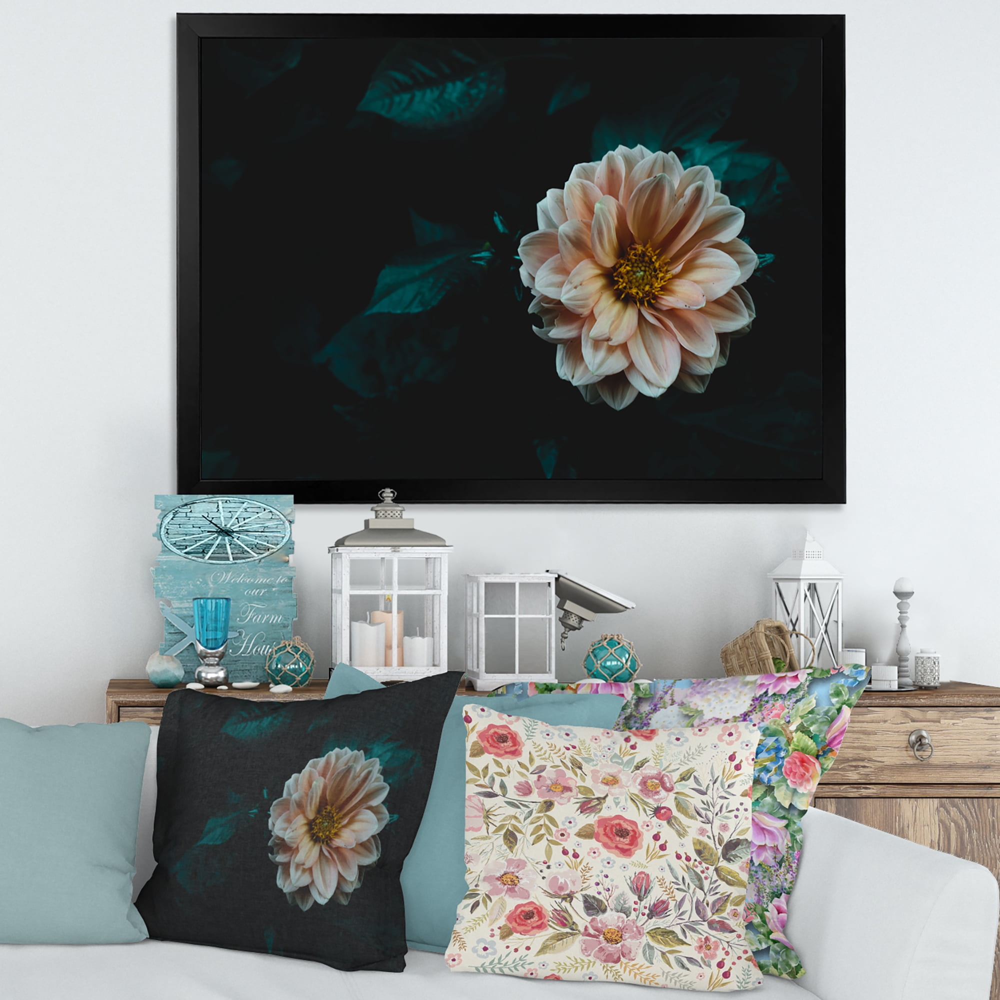Designart 'Blooming Yellow Flower' Traditional Framed Art Print