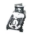 thumbnail image 1 of Cobertor Ligero Ultrasuave Snoopy Negro Individual Colchas Concord, 1 of 2