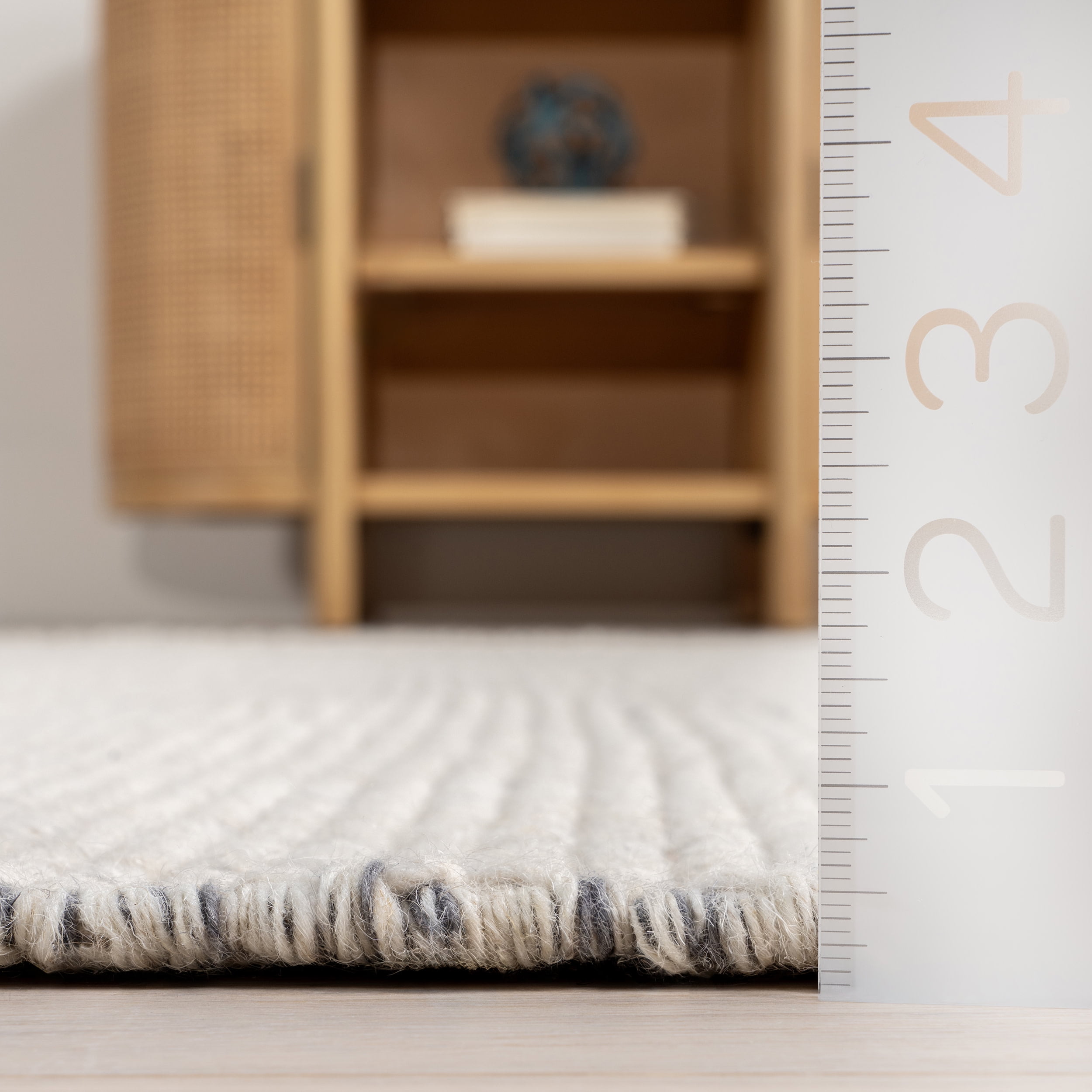 nuLOOM Orli Classic Wool Fringe Area Rug, 8' x 10', Ivory