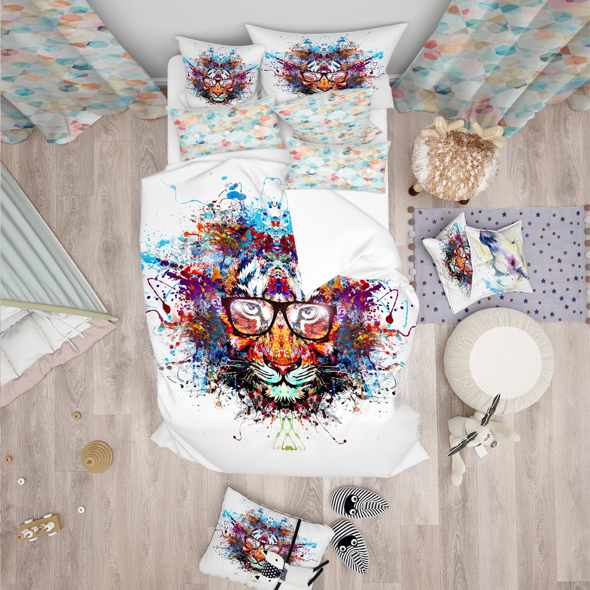 Designart 'Colorful Tiger in Glasses' Modern kids Duvet Cover Set