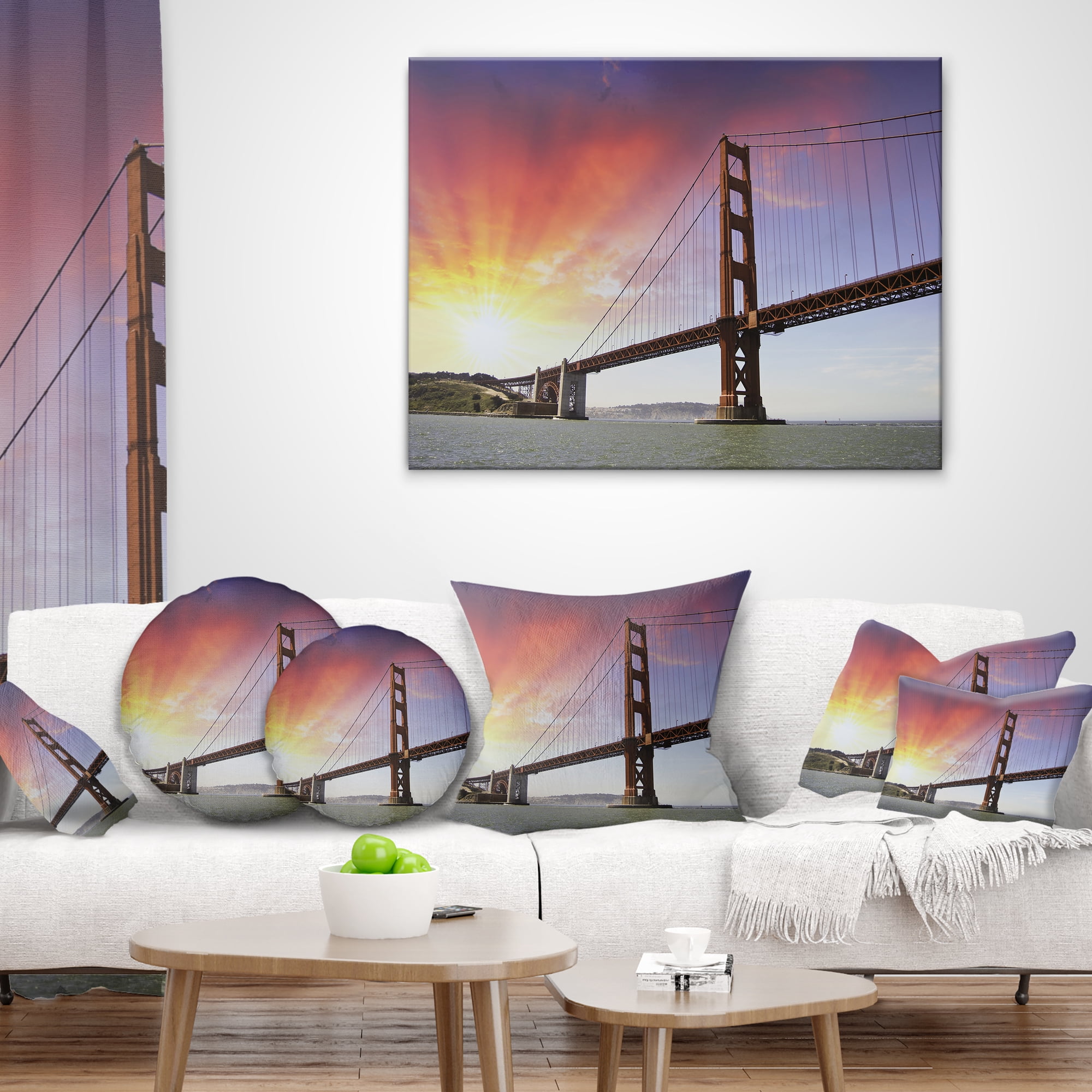 Designart Gold Gate Bridge and Sky - Landscape Photo Throw Pillow - 18x18