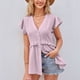 thumbnail image 2 of Camiseta con cuello en V para mujer, manga corta, patrón de puntos, cintura con volantes, cierre de botón, camiseta informal de verano, color morado L, 2 of 6