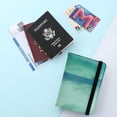 thumbnail image 3 of Funda para pasaporte, funda de piel sintética para viajes, organizador para pasaporte, tarjetas de crédito y tarjetas de embarque, 3 of 5