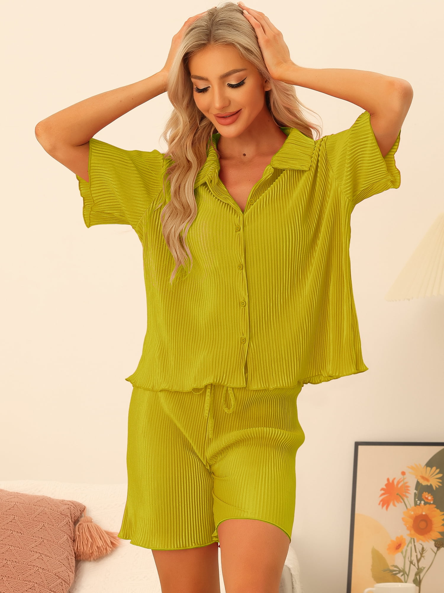 DARING DIVA Women's 2-Piece Short Sleeve Button Down Shirt and Shorts Set XS Green