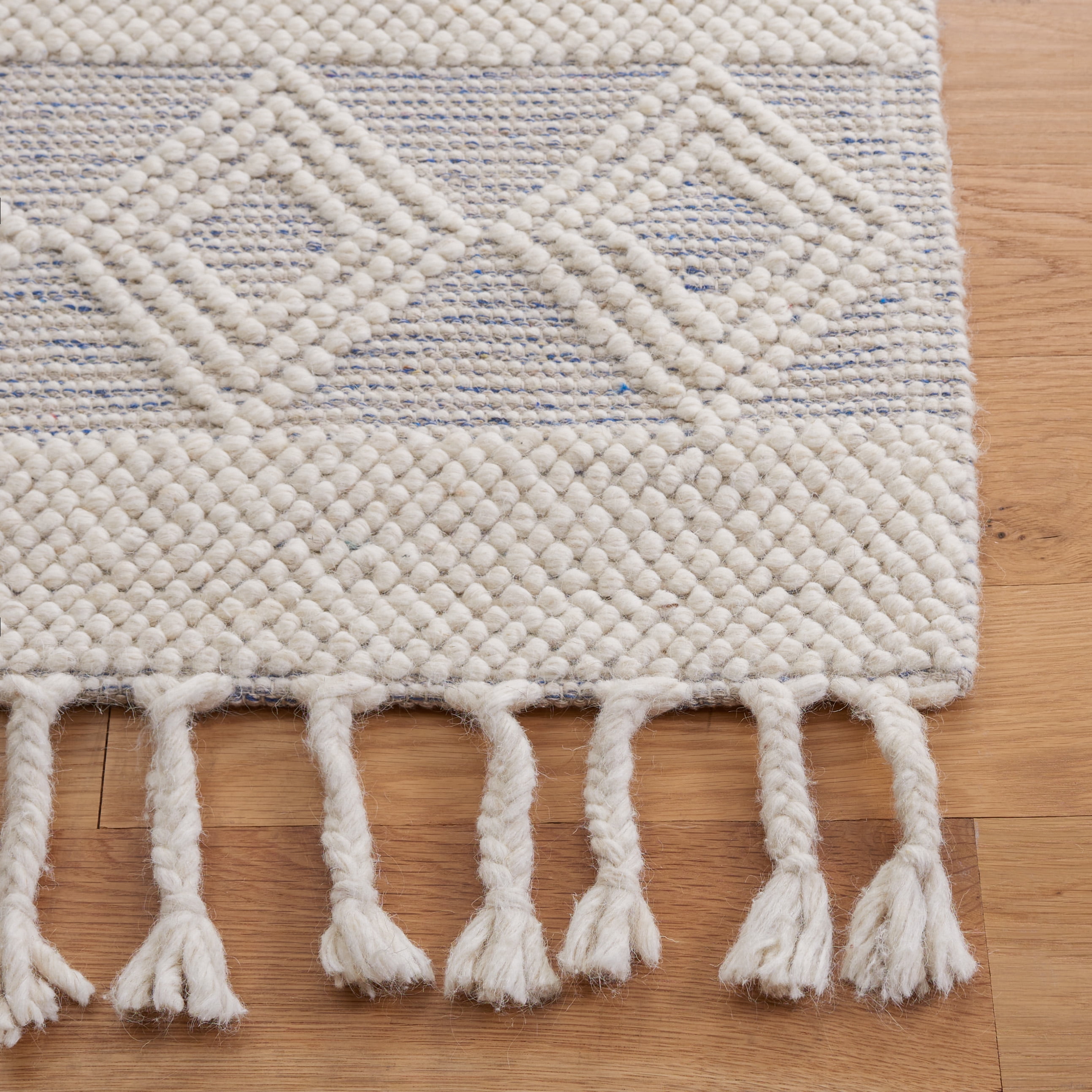 SAFAVIEH Natura Isaiah Southwestern Wool Area Rug, Ivory/Beige, 3' x 5'