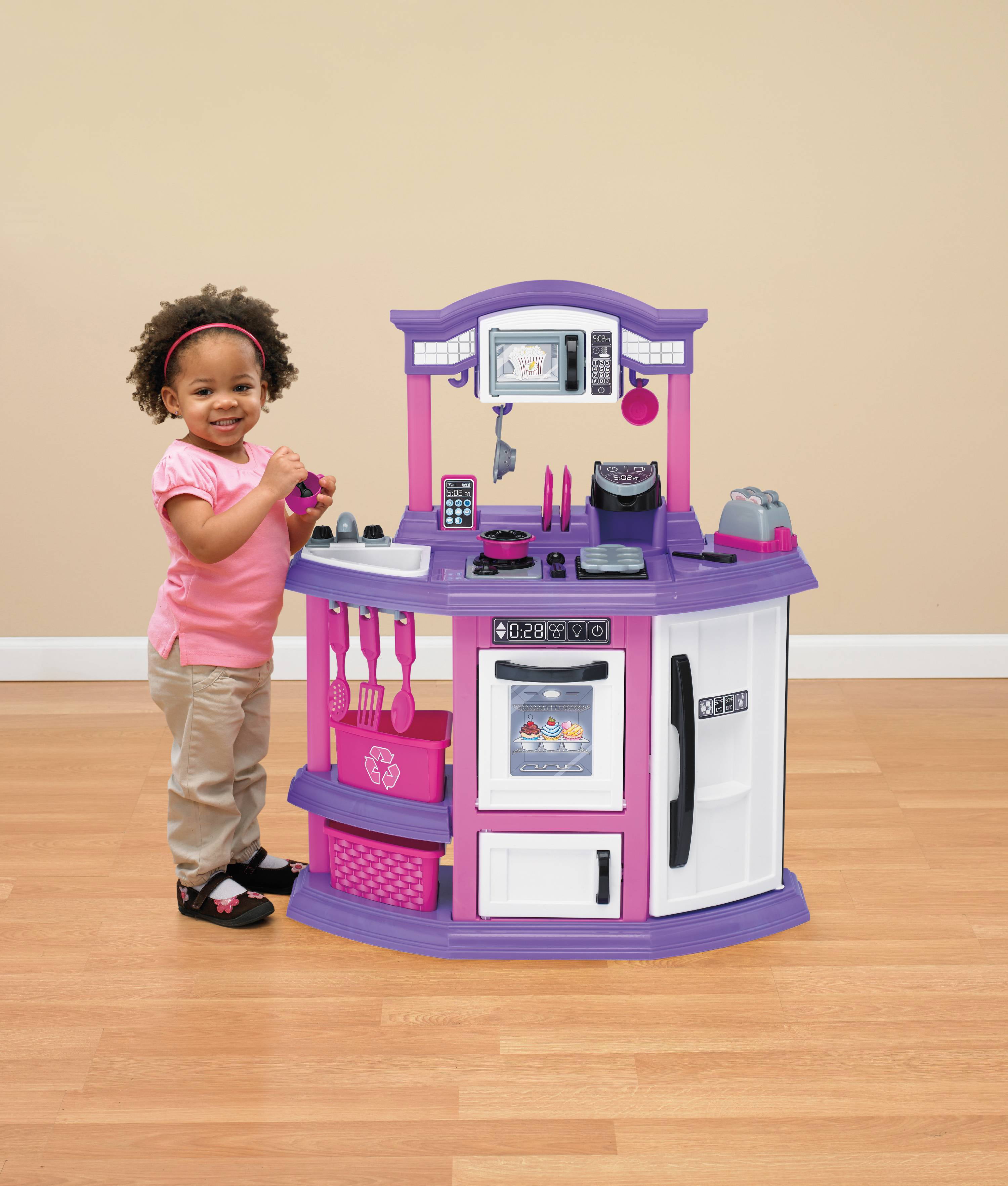American Plastic Toys Kids First Bakers Kitchen Playset with 22 Accessories 