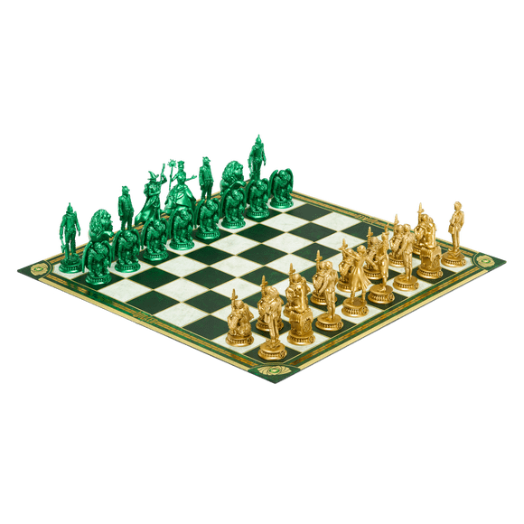 The Noble Collection Wicked Chess Set - Shiz vs. Emerald City