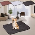 thumbnail image 1 of Alfombrilla lavable para entrenamiento para cachorros - Tapete reutilizable para orina para mascotas con diseño súper absorbente y impermeable para viajes en interiores, exteriores y en coche, 1 of 7