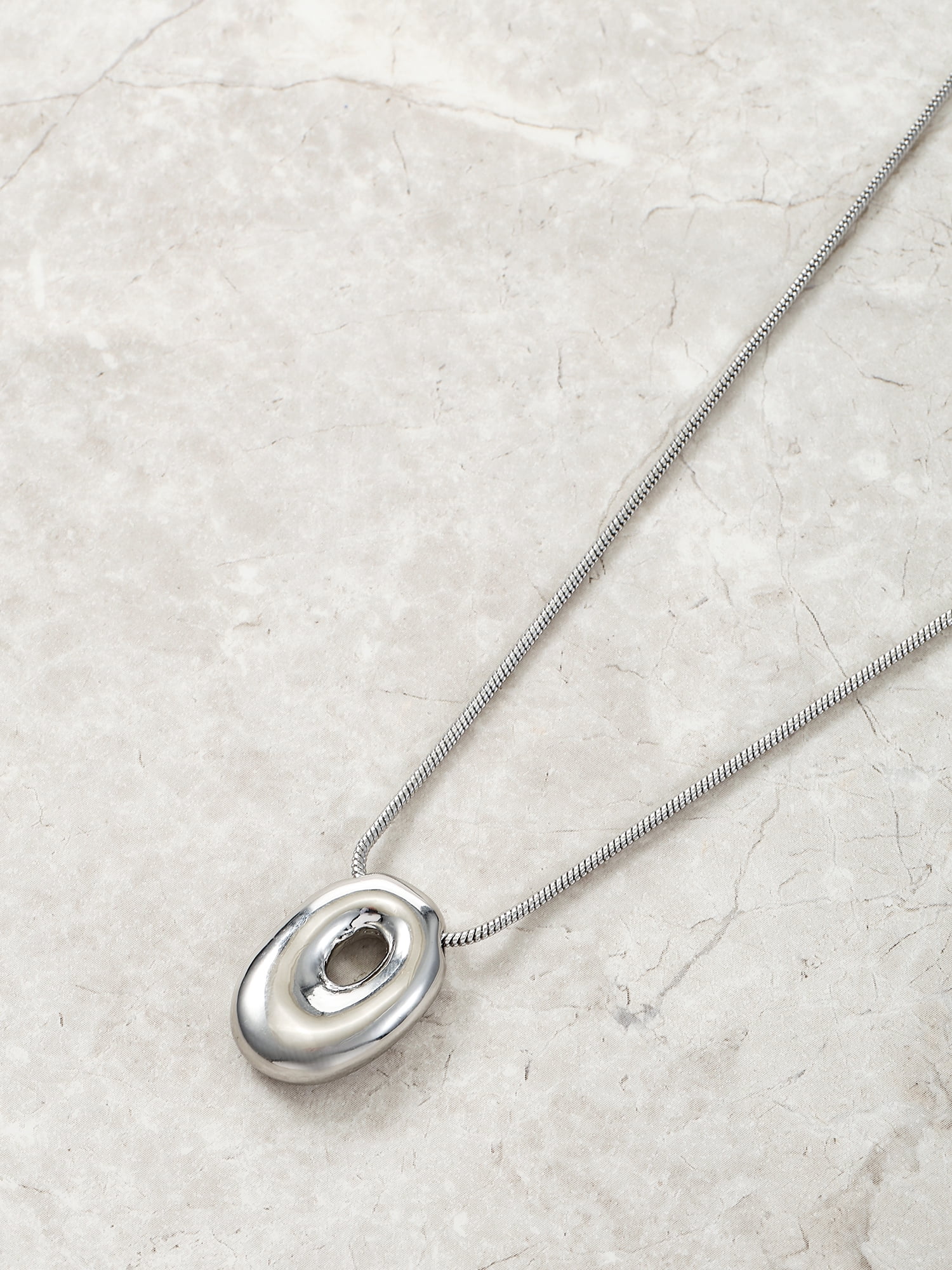 No Boundaries Silvertone Initial Bubble Letter Necklace, 1 Piece, Letter O