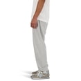 thumbnail image 2 of Pantalones deportivos New Balance Sport Essentials para hombre - Gris, 2 of 4