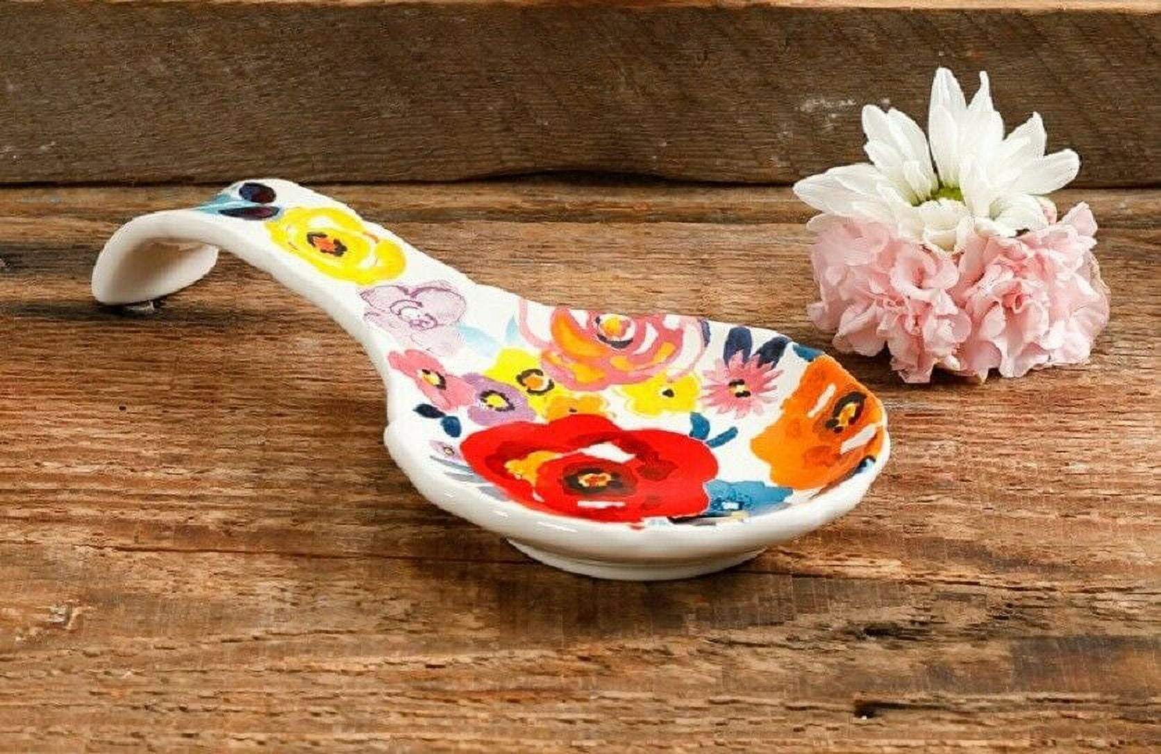 The Pioneer Woman Flea Market Spoon Rest and Salt & Pepper Shakers