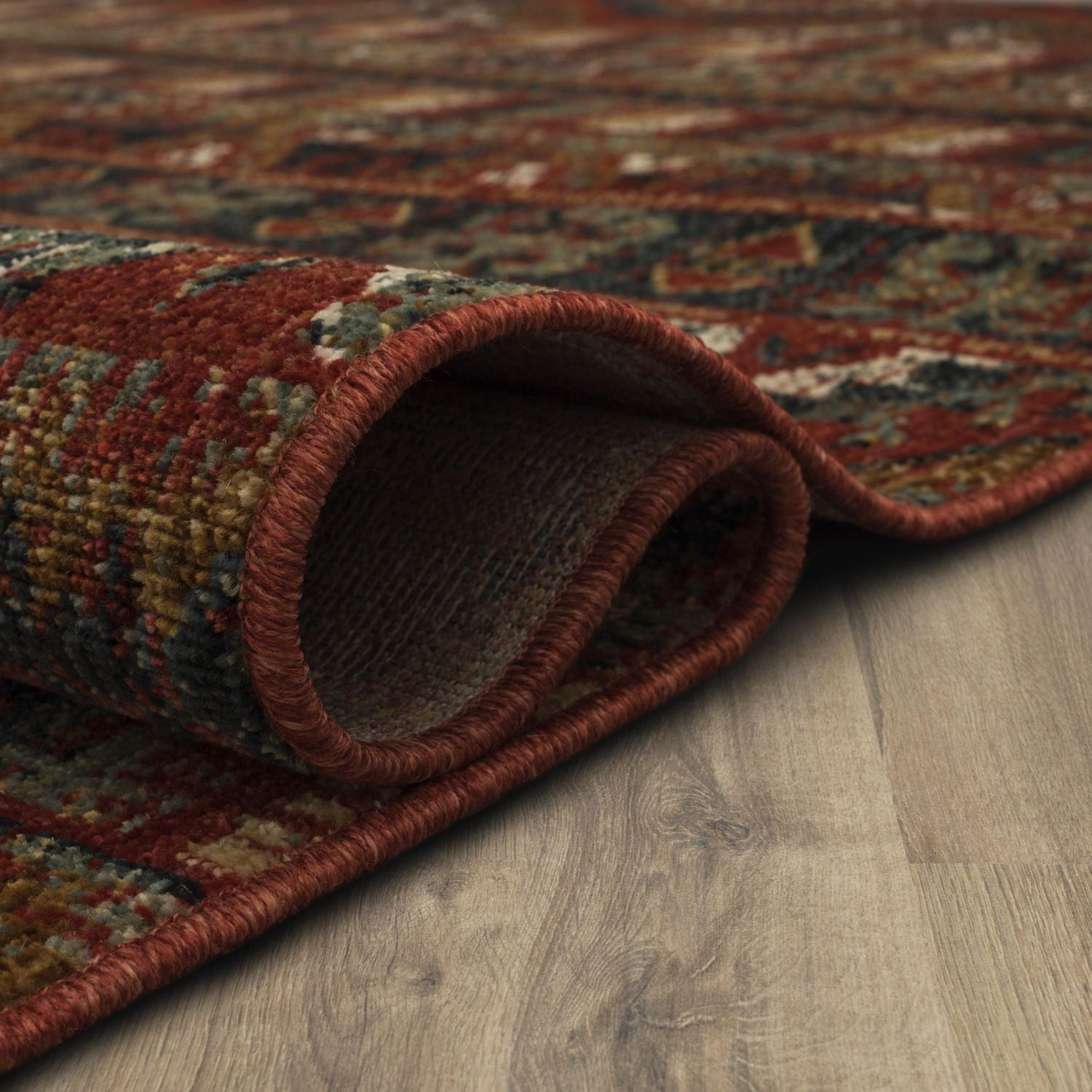 Mohawk Home Shaftesbury Red Woven Polyester Area Rug