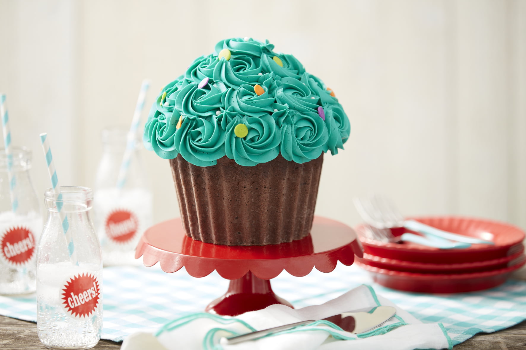 Wilton Giant Cupcake Cake Party Pan Decorative Bakeware Non Stick Birthday