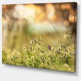 thumbnail image 2 of Petites Fleurs d'Été dans la Prairie - Grande Toile Murale, 2 of 3