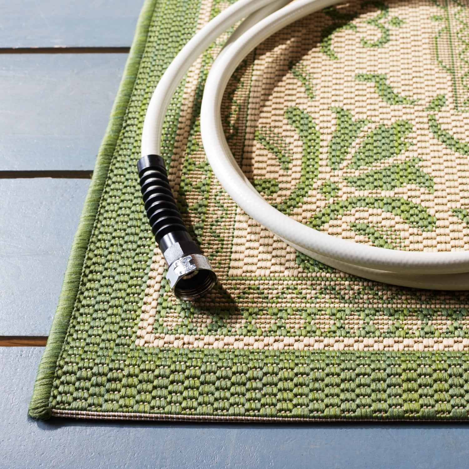 Safavieh Courtyard Eva Oriental Indoor/Outdoor Area Rug, Olive/Natural, 5'3" x 7'7"