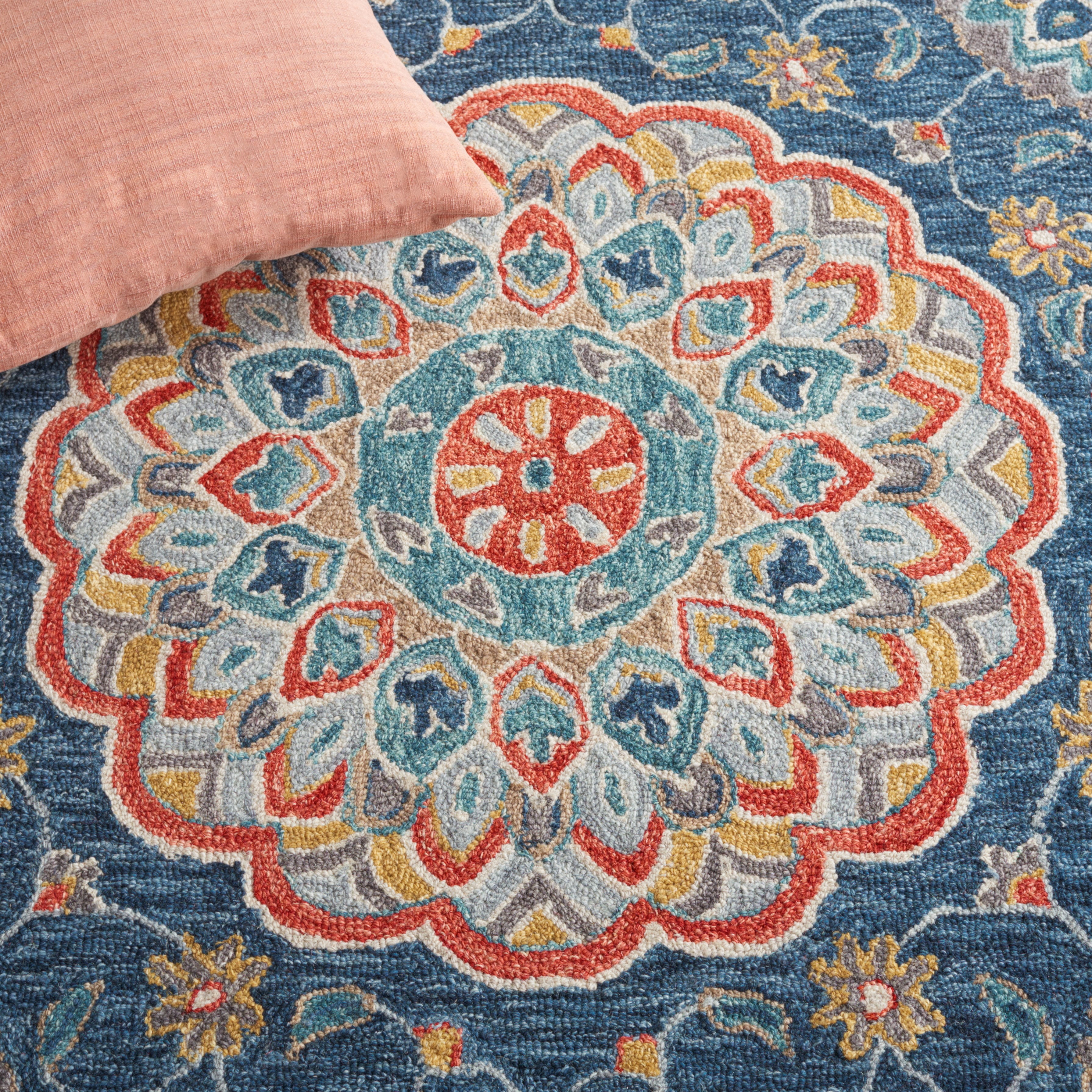 SAFAVIEH Blossom Tris Floral Area Rug, Blue/Red, 5' x 8'