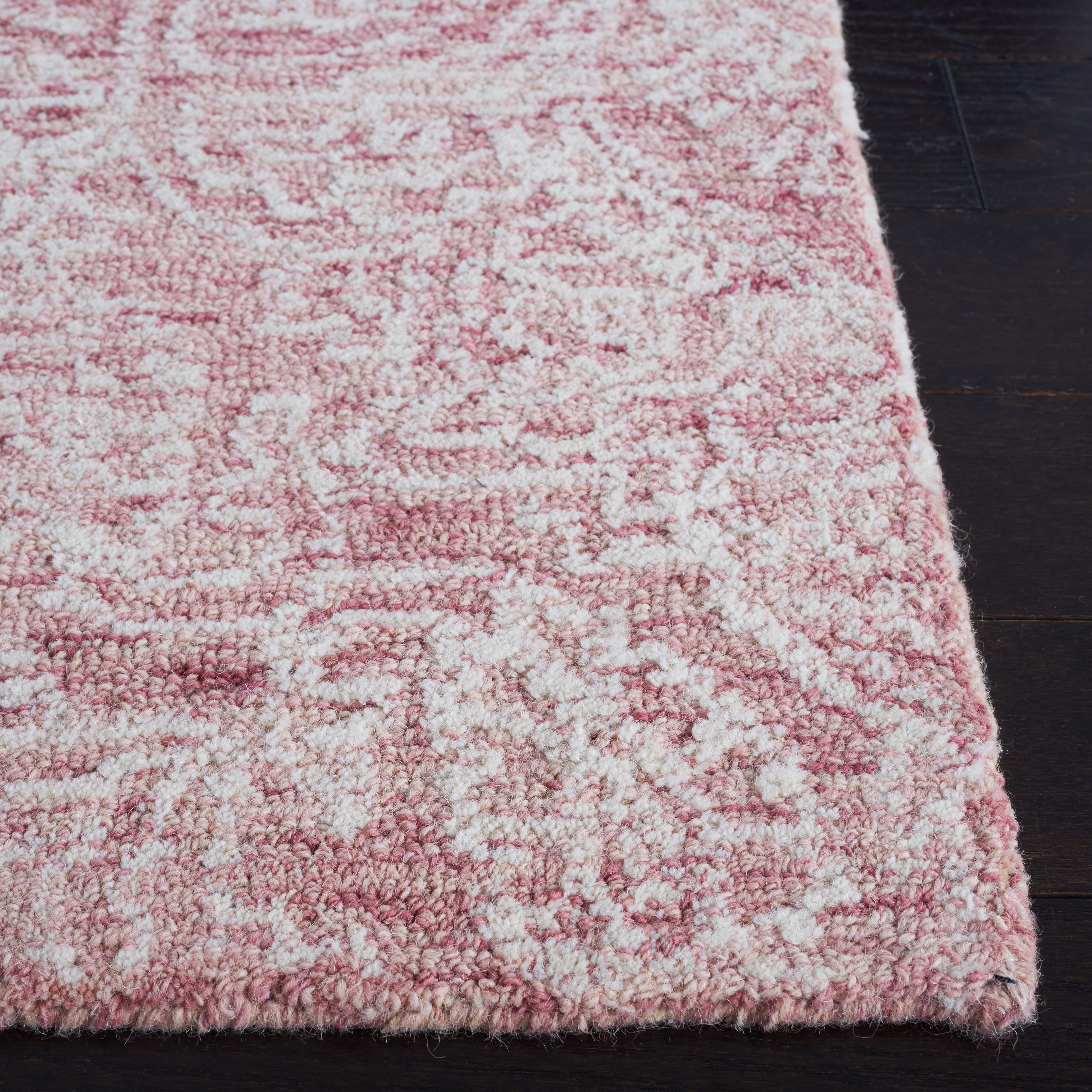 SAFAVIEH Metro Aditi Medallion Runner Rug, Pink/Ivory, 2'3" x 8'
