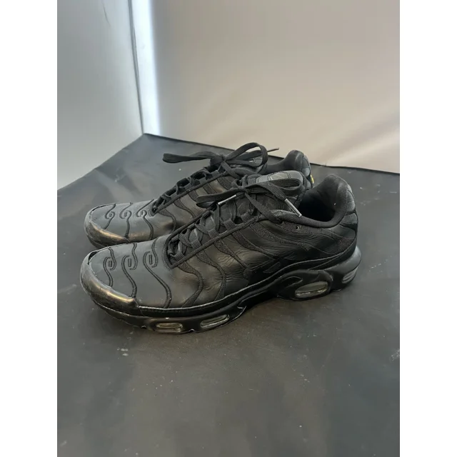 Ni - ke Ni - ke Air Max Plus TN Triple Black Leather Men’s Size 10.5 Shoes AJ2029-001