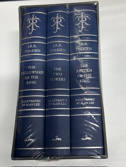 Tolkien Illustrated Editions The Lord of the Rings Deluxe Illustrated Box Set: The Fellowship of the Ring / The Two Towers / The Return of the King, Book 8, (Paperback)