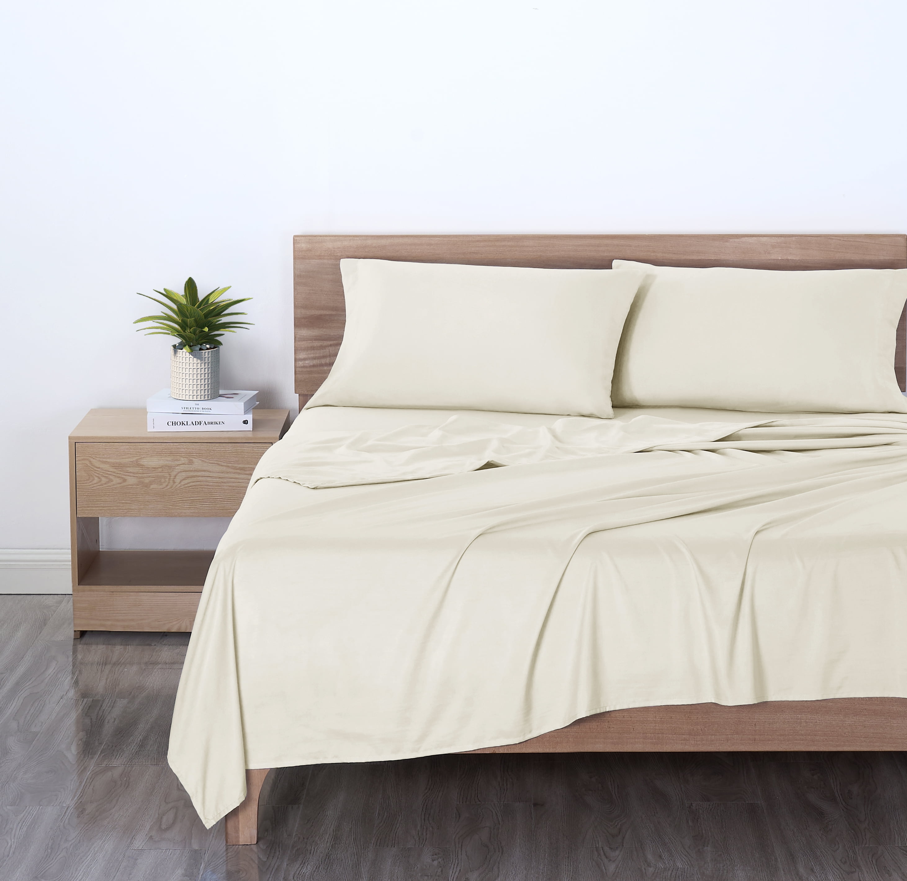 Mainstays Basic Value Microfiber Bed Sheet Set, Fresh Ivory, King, 4 Piece
