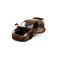 thumbnail image 2 of Coche de juguete Jada Toys M&M's 1:24 Porsche 911 Turbo fundido a presión con figura, 2 of 4