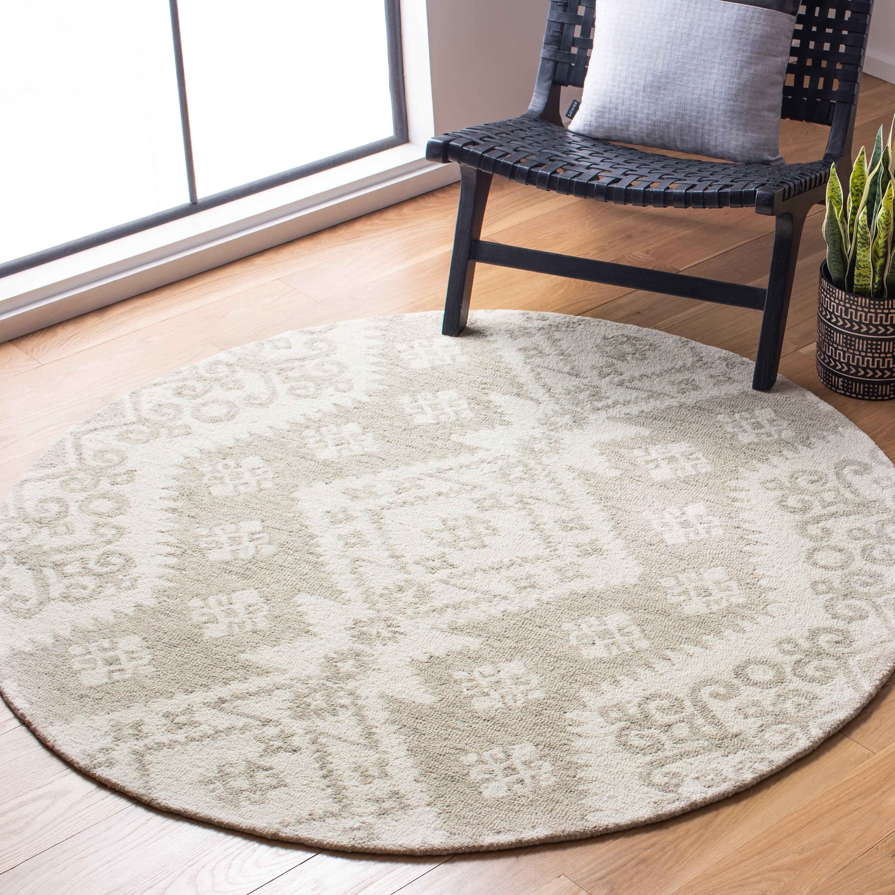 SAFAVIEH Micro-Loop Winona Geometric Striped Area Rug, Ivory/Beige, 5' x 5' Round