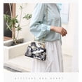 thumbnail image 3 of Bolso elegante de seda con bordado de grullas, estilo chino moderno para mujer - Bandolera cruzada o de hombro, color negro, diseño floral clásico (18x22x14 cm), 3 of 5