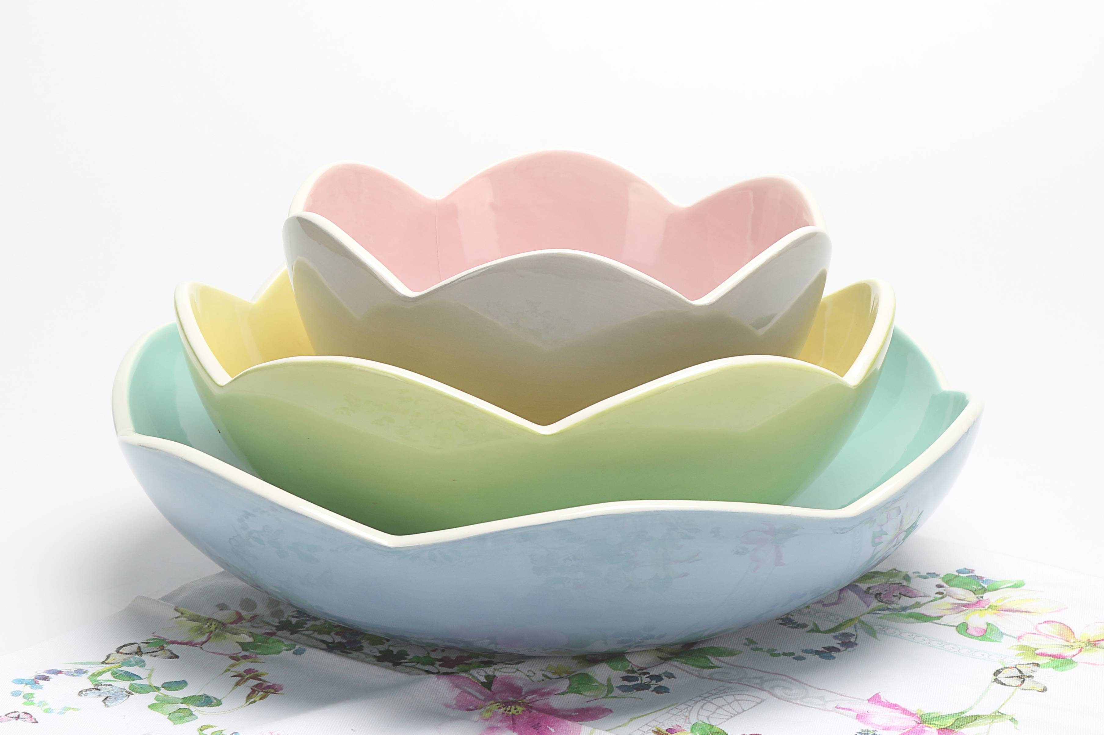 Mainstays Floral Shaped Ceramic Nested Bowl, Set of 3 - image 5 of 5