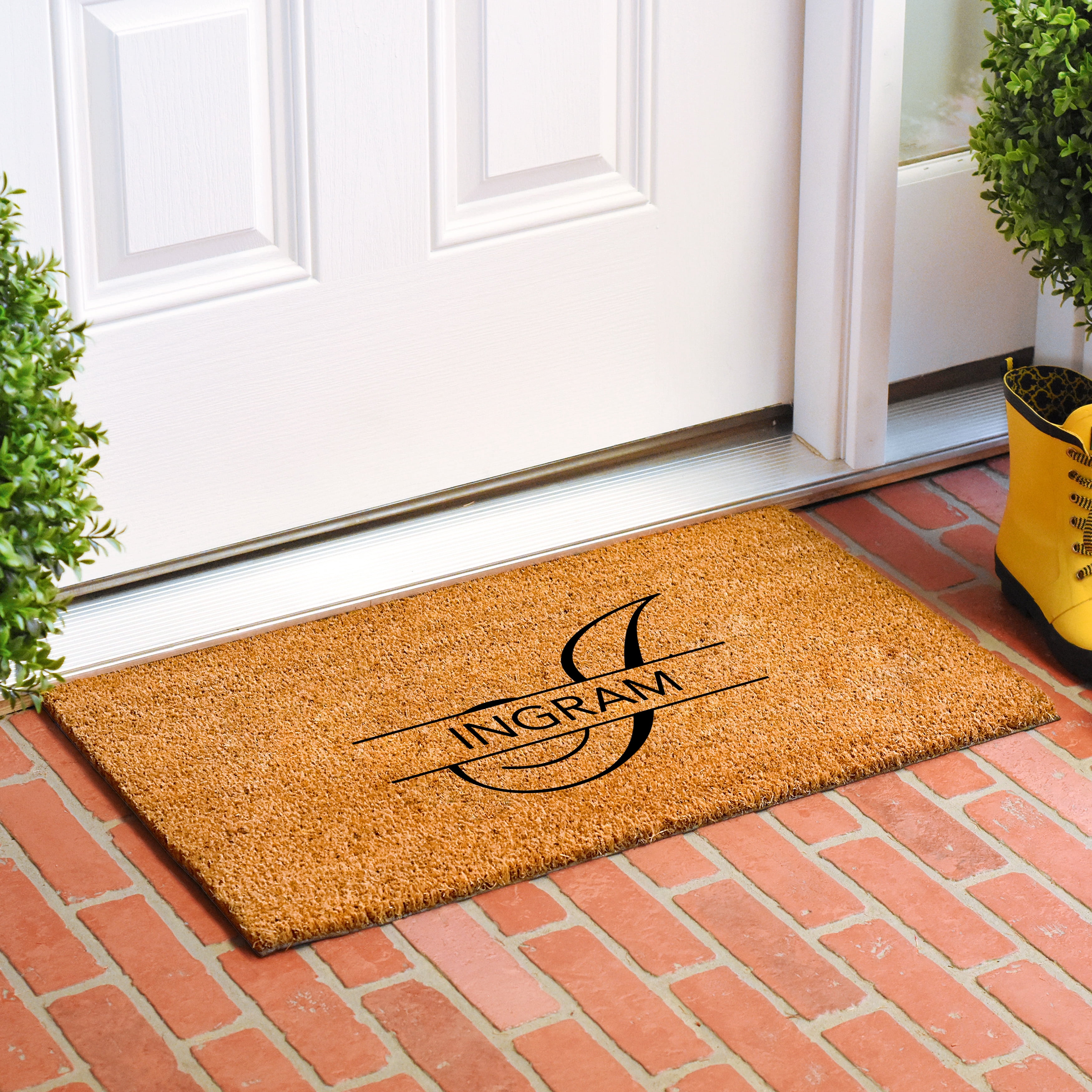 Calloway Mills 111182436 Ingram Personalized Doormat 24" x 36"