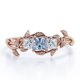 thumbnail image 1 of JeenMata Anillo de Compromiso de Triple Piedra con Aguamarina y Moissanita Creadas en Laboratorio de 1 Quilate con Corte Princesa y Hoja de Parra Chapado en Oro Rosa de 18 K sobre Plata, 1 of 6