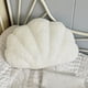thumbnail image 5 of Almohada Decorativa de Concha, Cojín de Acento con Fibra de Peluche Suave, Almohada Rellena de Concha Marina, Beige y Blanco, 35x25x3cm para Sofá, Hogar, Oficina, 5 of 6